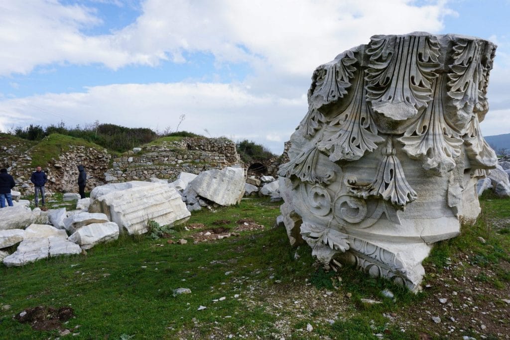 hadrianus tapınağı