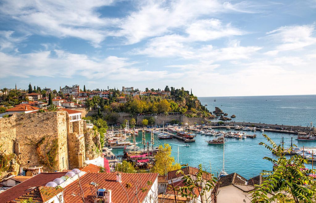 Türkiye’nin en turistik 5 şehri  antalya